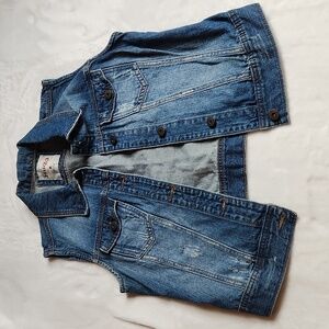 Mudd, Juniors, Vintage Country Sleeveless Dark Wash, Distressed  Jean Vest Sz M